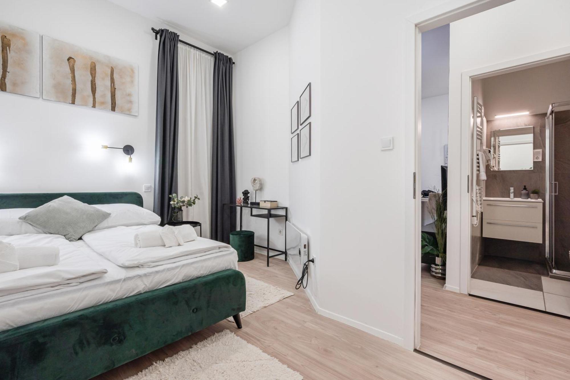 Appartement Kl31 - Urban Escape - Prime Location - Klauzal Square By Bqa à Budapest Extérieur photo