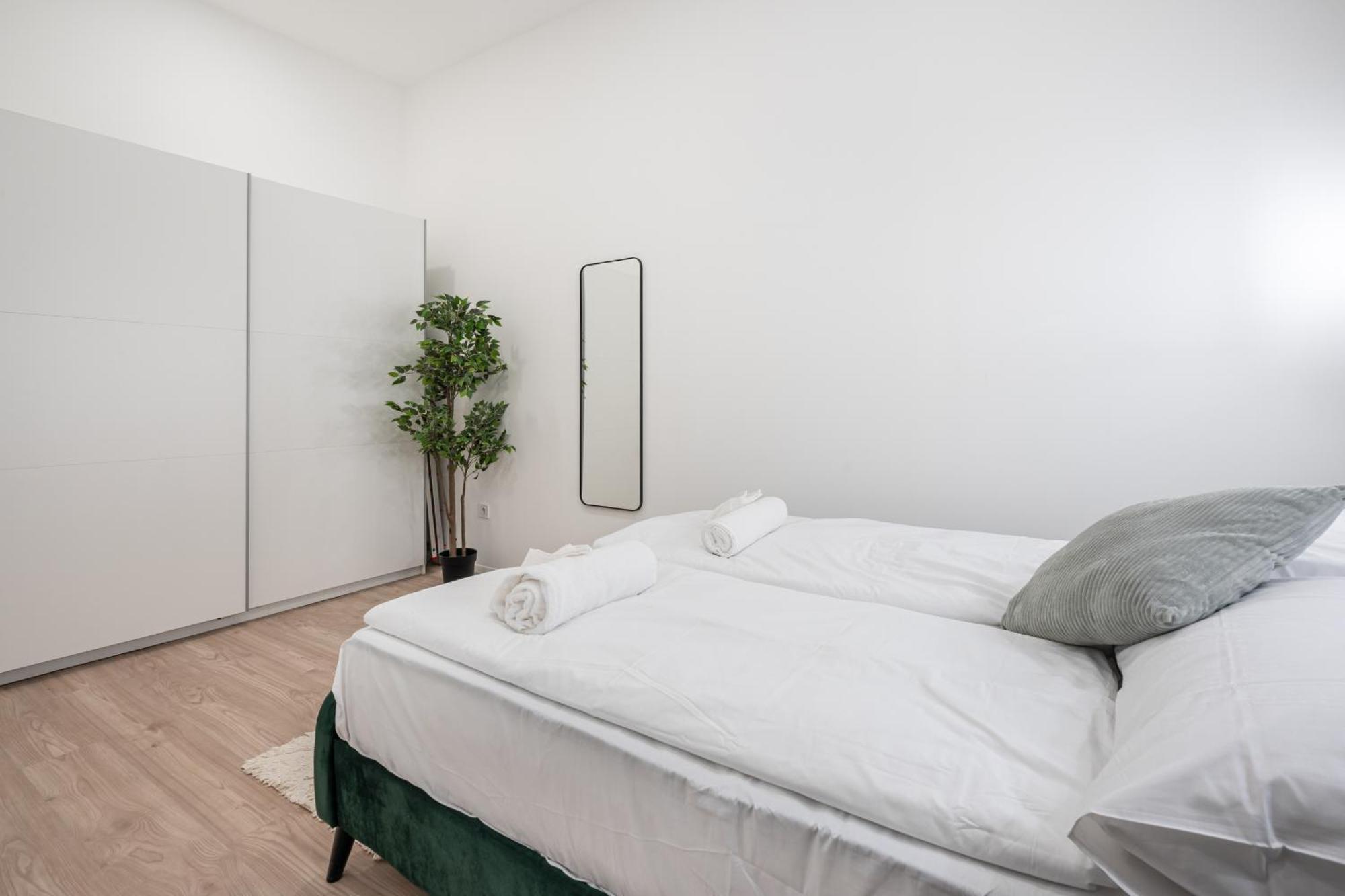 Appartement Kl31 - Urban Escape - Prime Location - Klauzal Square By Bqa à Budapest Extérieur photo
