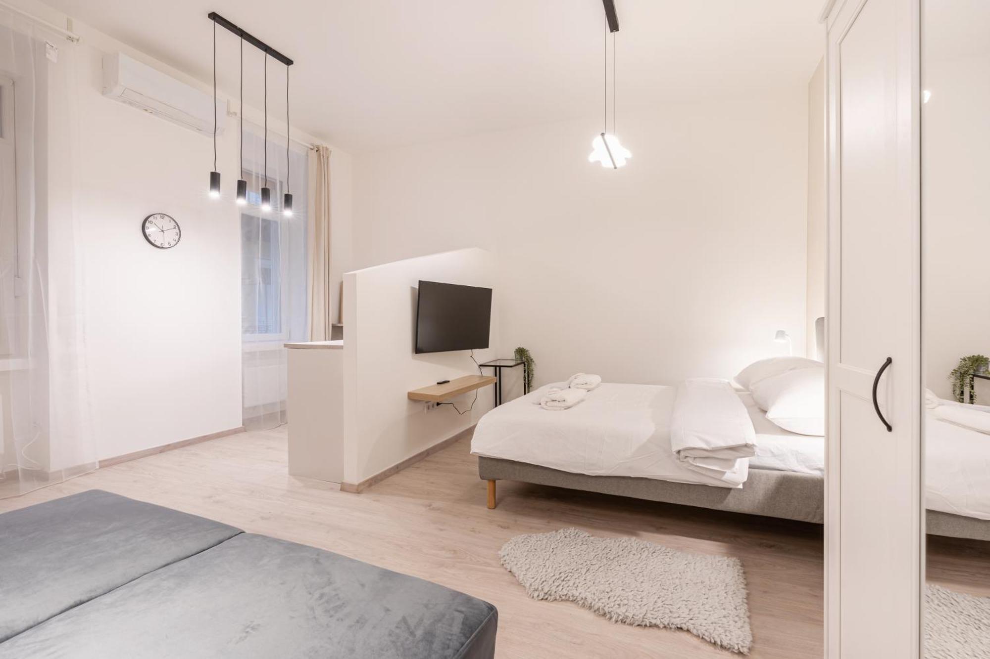 Appartement Kl31 - Urban Escape - Prime Location - Klauzal Square By Bqa à Budapest Extérieur photo